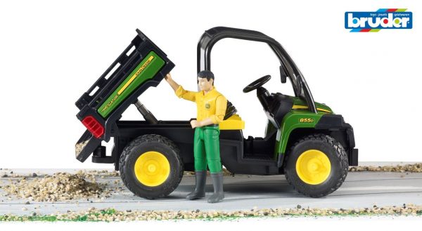 BRUDER 02490 John Deere Gator XUV 855D lavamaasturi ja kuski