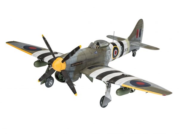 Revell plastic model Hawker Tempest 1:32 V