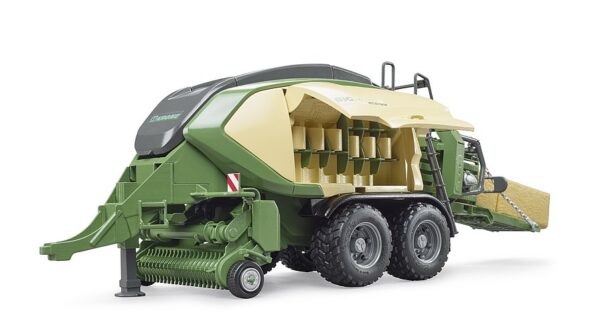 BRUDER Krone BigPack 1290HDP VC Kanttipaalain ja 2 paalia 02033 - Image 2