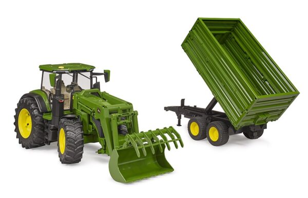 BRUDER 03155 John Deere 7R 350 traktori etukuormaajalla ja peräkärryllä
